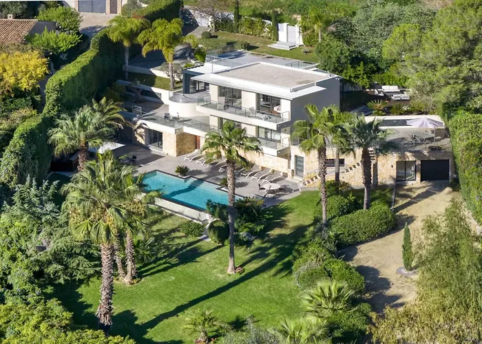 Ref 2156 - Cannes - Villa For Rent
