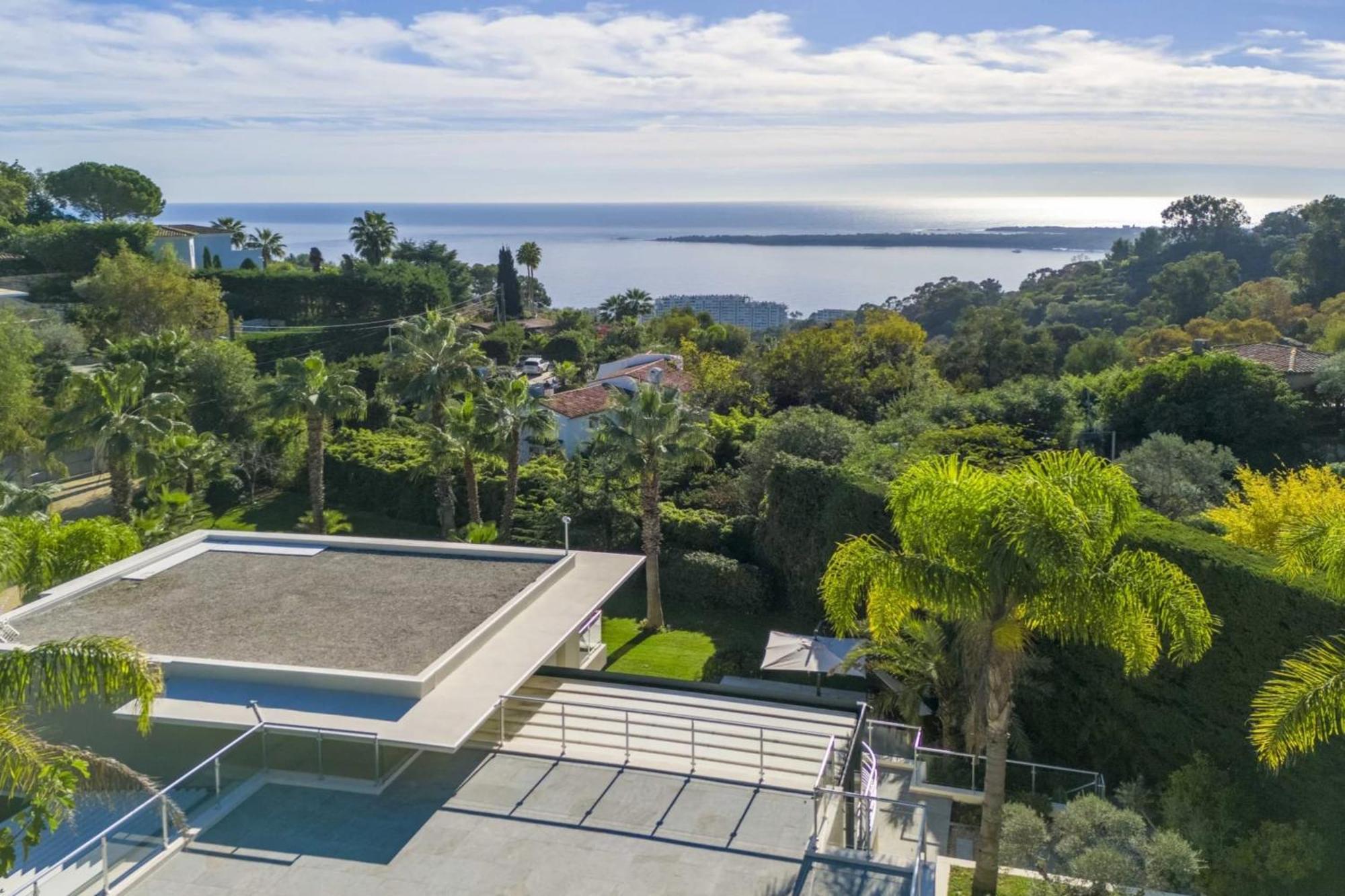 Ref 2156 - - For Rent Villa