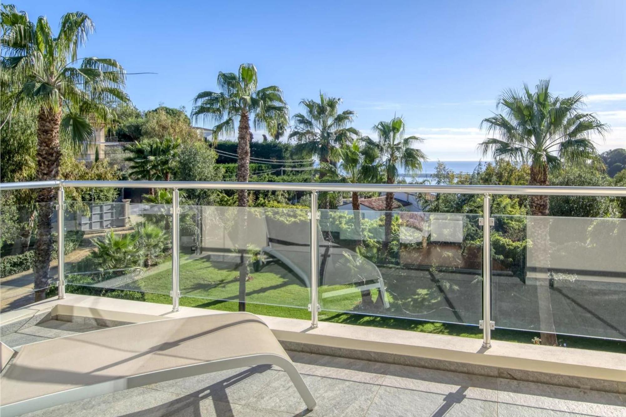 Villa Ref 2156 - - For Rent