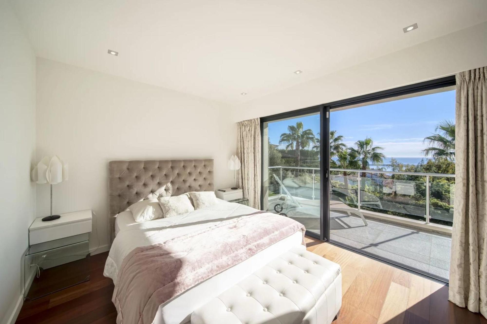 Ref 2156 - - For Rent Villa Cannes